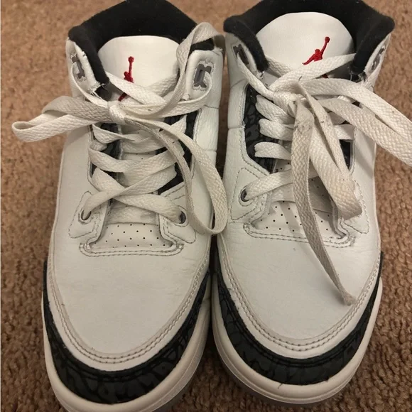Jordan 3 Shoes - Picture 2 of 4